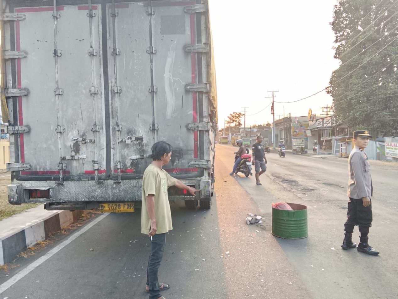 Motor Tabrak Truk Parkir di Bitung, Pengendara Tewas di Lokasi