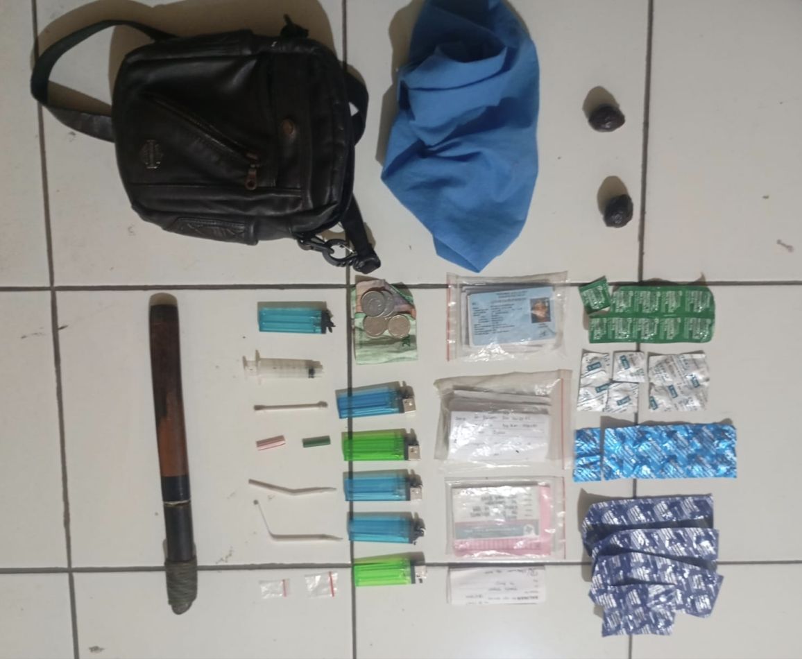 Polsek Wanaraja Gerebek Rumah Diduga Jadi Tempat Edar Obat Psikotropika